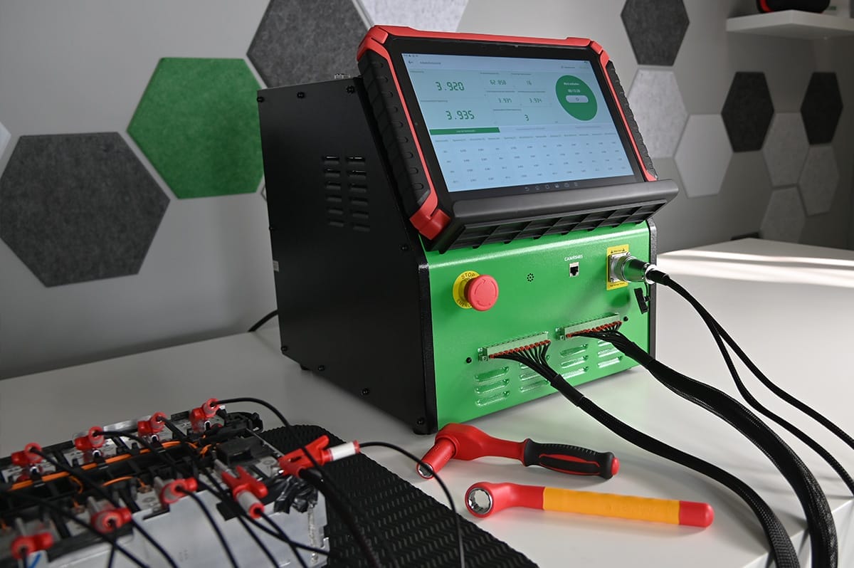 launch-europe-evm324-ev-tools-live3.jpg